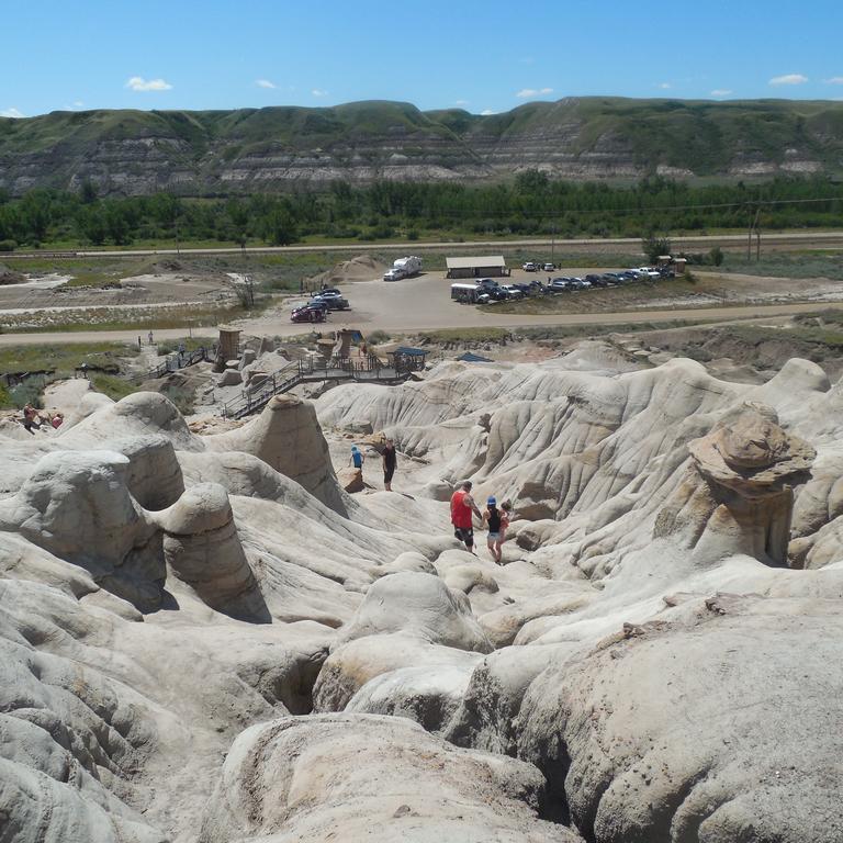 Dinosaur Trail RV Resort&Cabins Drumheller Exterior foto